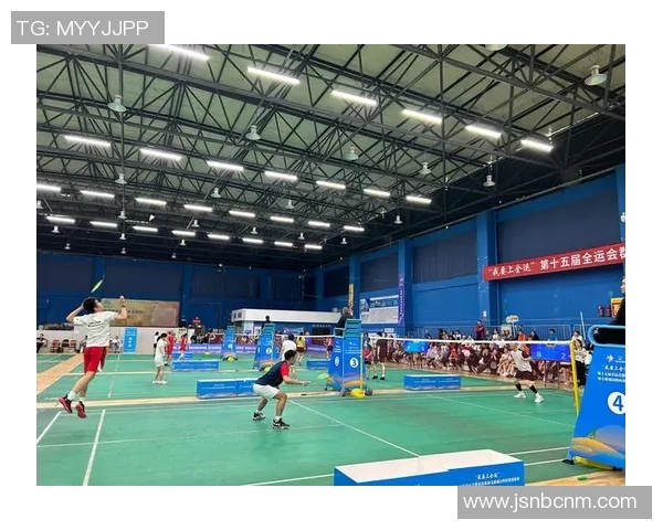 全运会回顾：重庆羽毛球队展现卓越团队协作精神与竞技风采