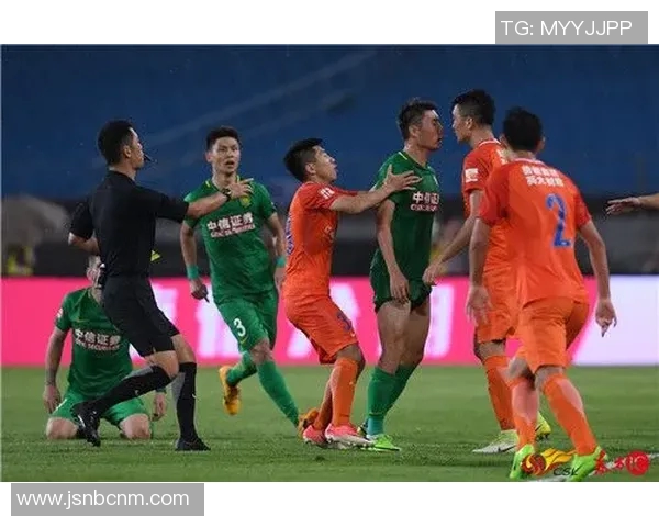 武汉篮球队与西安篮球队赛后复盘分析比赛节奏与战术执行的关键因素 武汉篮球队与西安篮球队赛后复盘分析比赛节奏与战术执行的关键因素